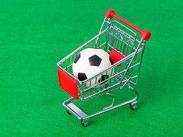 Største handler mellem Superligaklubber